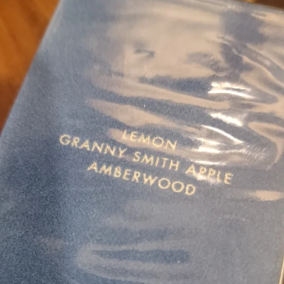 Dolce & Gabbana Light Blue Eau Intense Fragrance - Picture 3 of 4